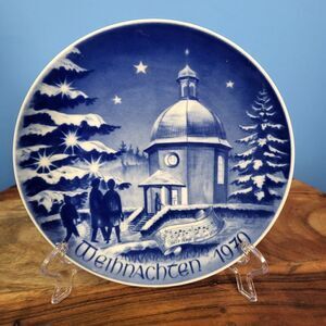 Vintage 1970 Bareuther Weihnachten Fine China Blue Holiday Plate Bavaria Germany